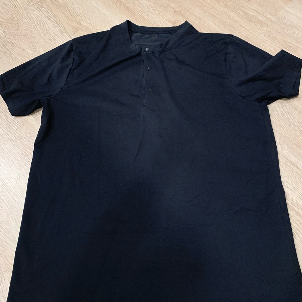 NWOT lululemon black short sleeve Henley